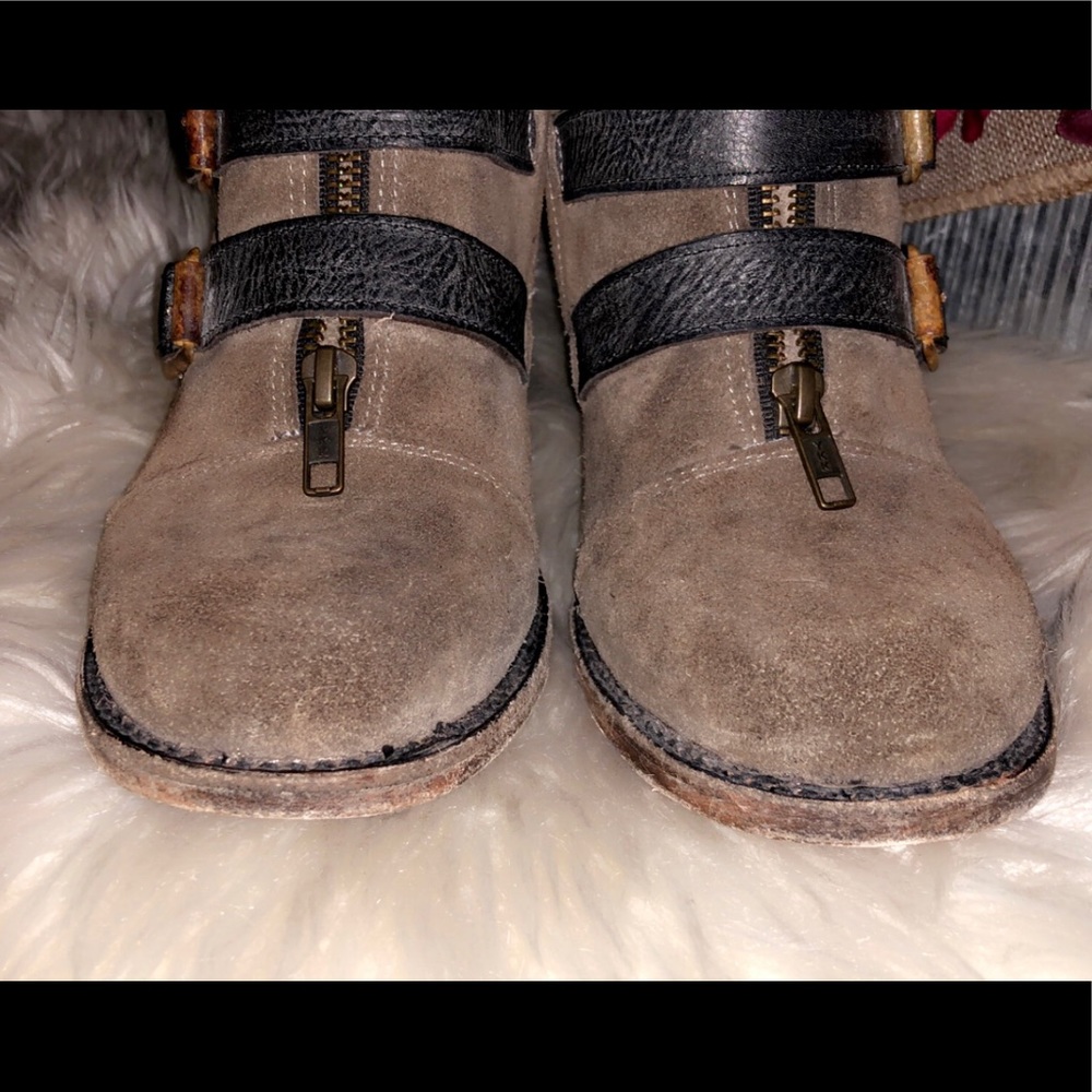 FREEBIRD Banjo Suede Ankle Bootie - Picture 6 of 10
